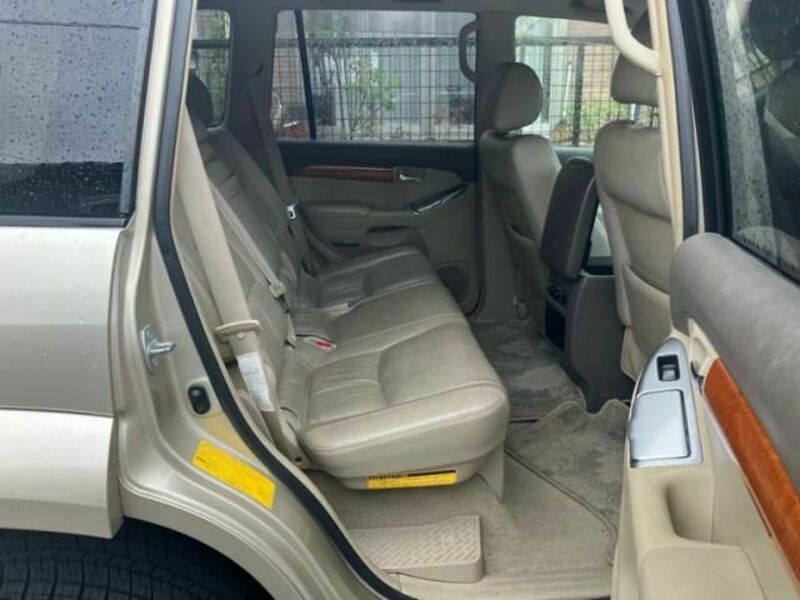 LAND CRUISER PRADO-15