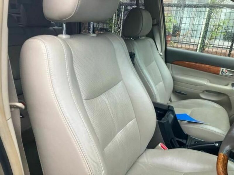 LAND CRUISER PRADO-20