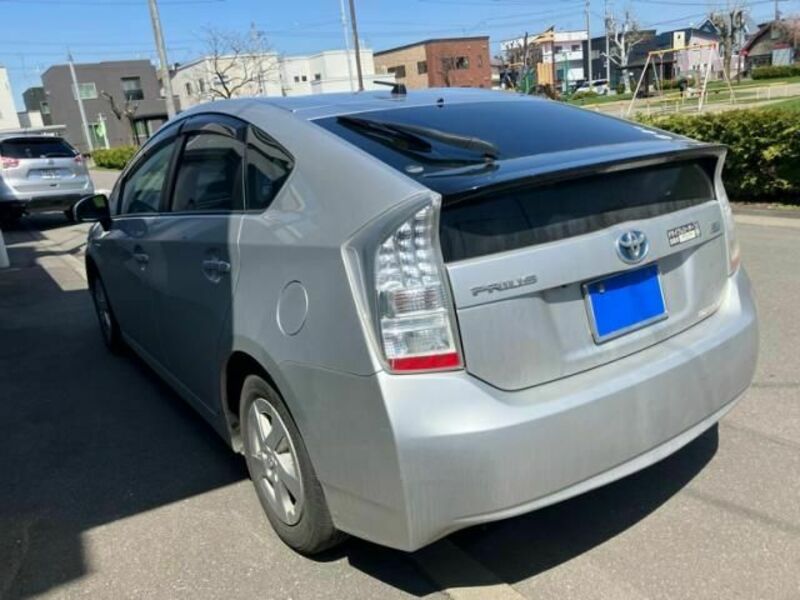 PRIUS-5