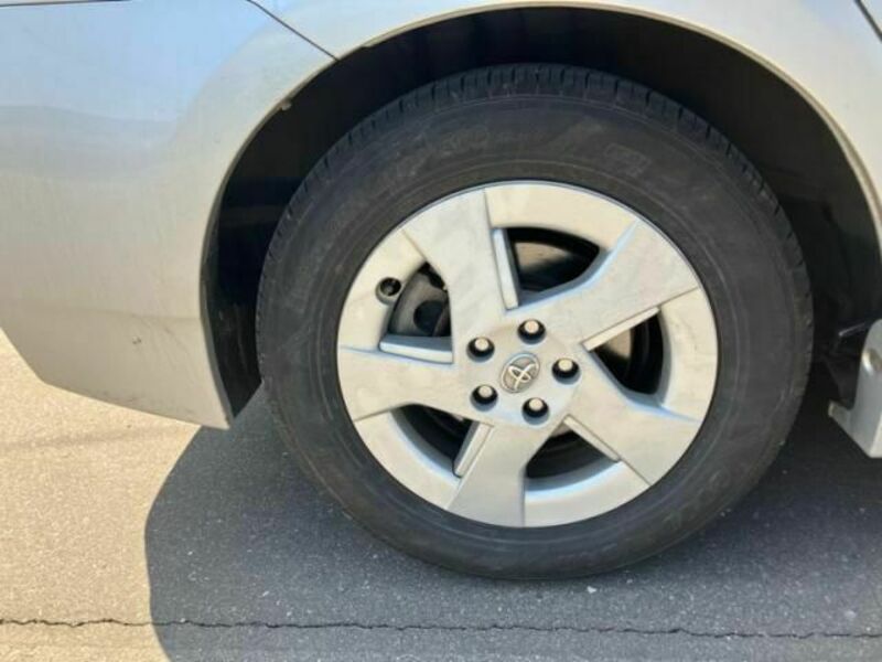 PRIUS-8
