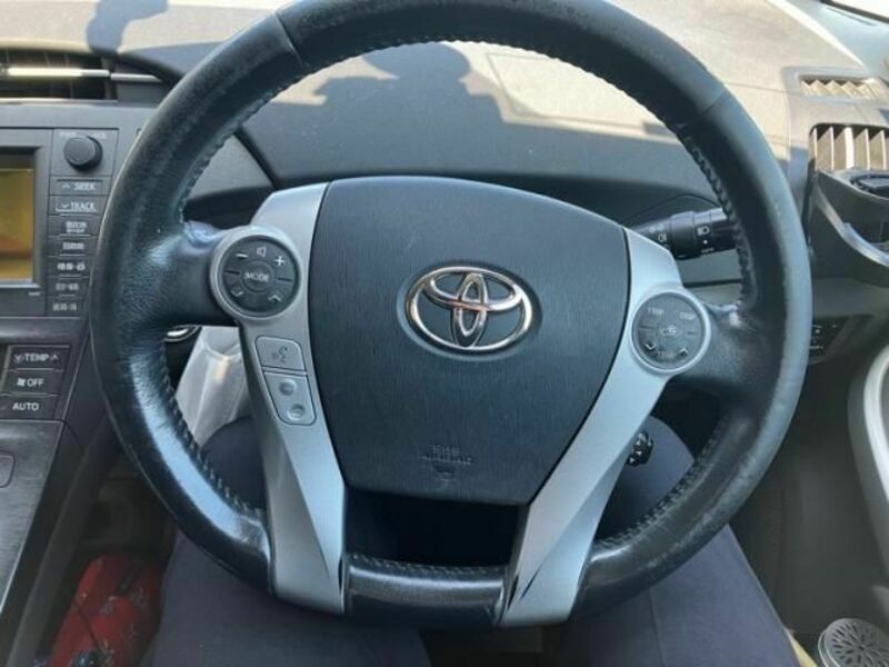 PRIUS-22