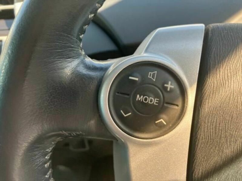 PRIUS-9