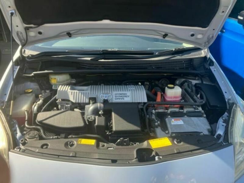PRIUS-27