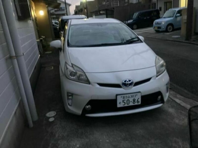 PRIUS-1