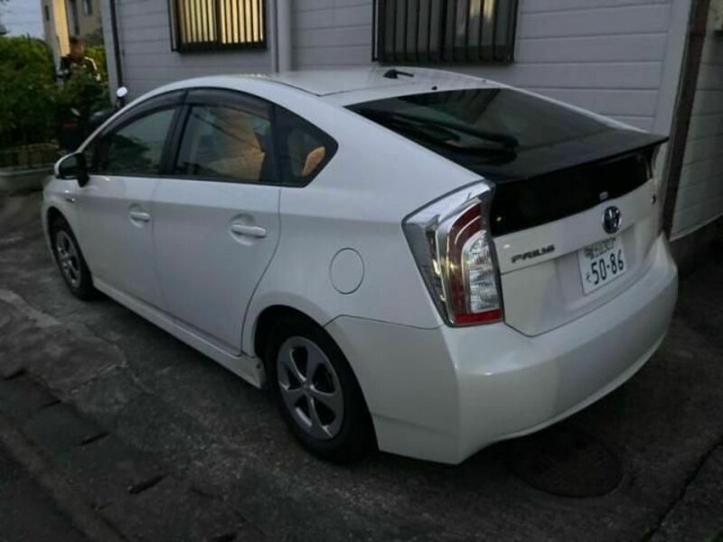 PRIUS-2