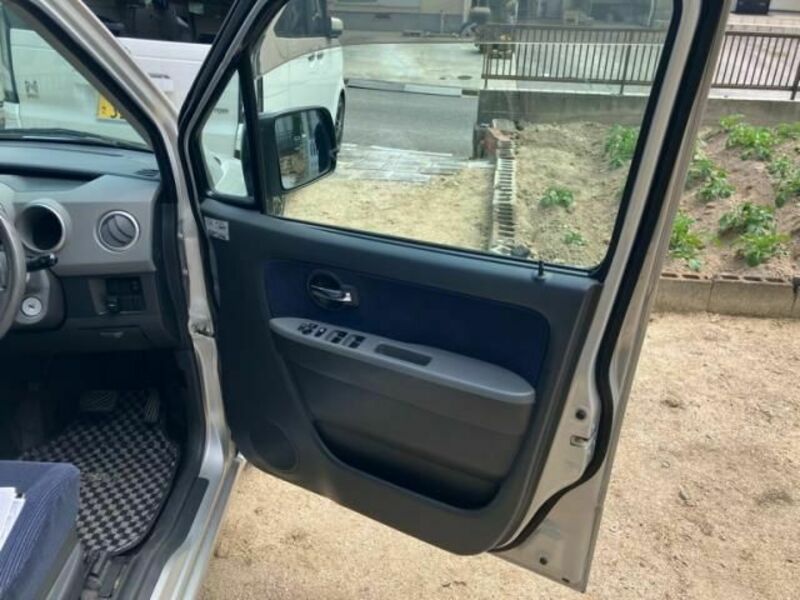 WAGON R-10