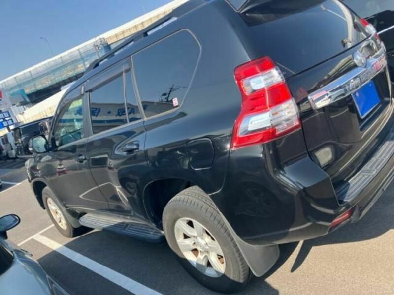 LAND CRUISER PRADO-4