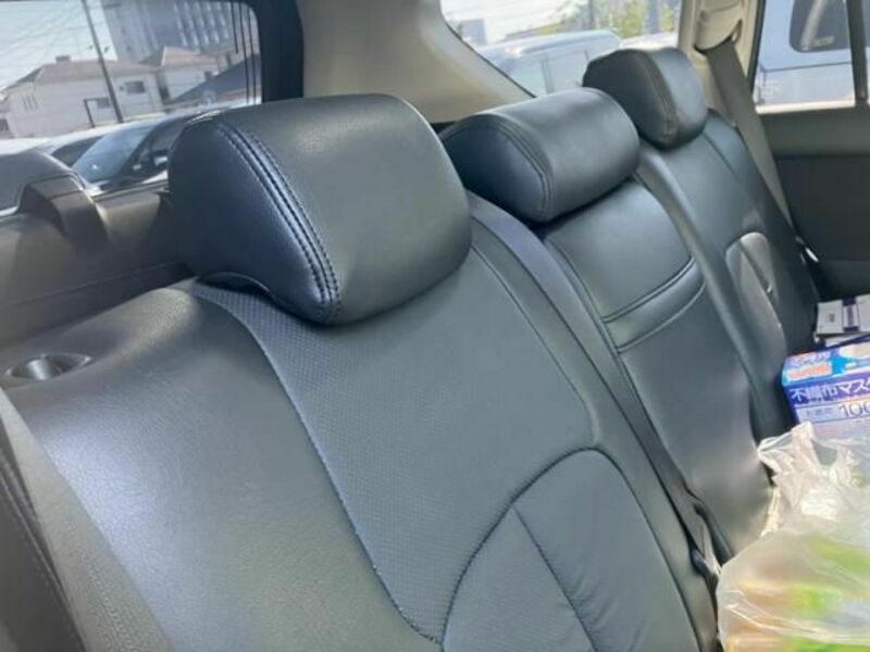 LAND CRUISER PRADO-13