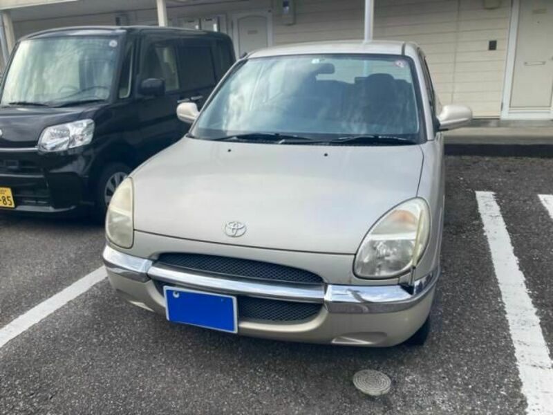 TOYOTA DUET