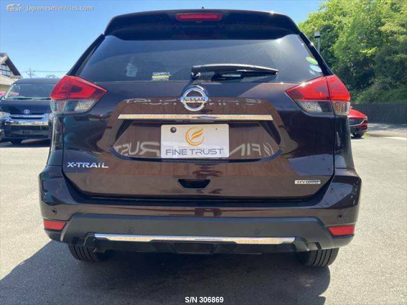 X-TRAIL