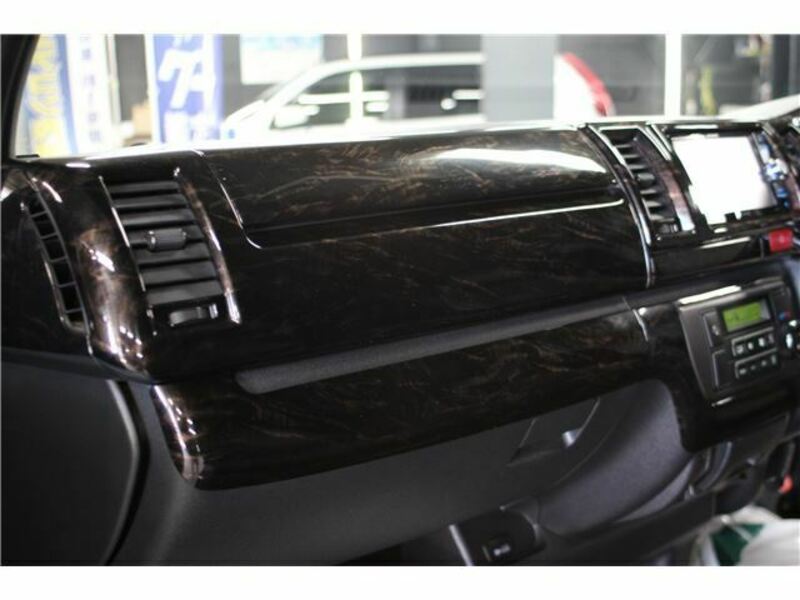 HIACE VAN-16