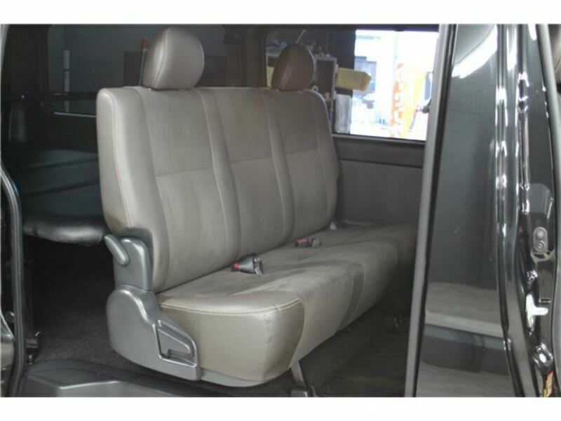 HIACE VAN-19