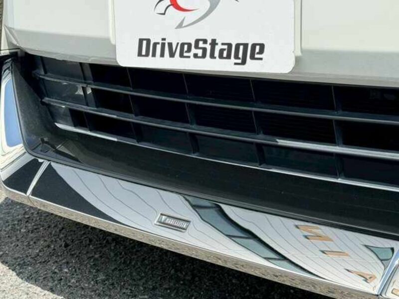 VELLFIRE-1