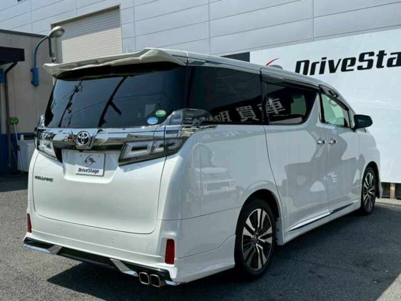 VELLFIRE-8