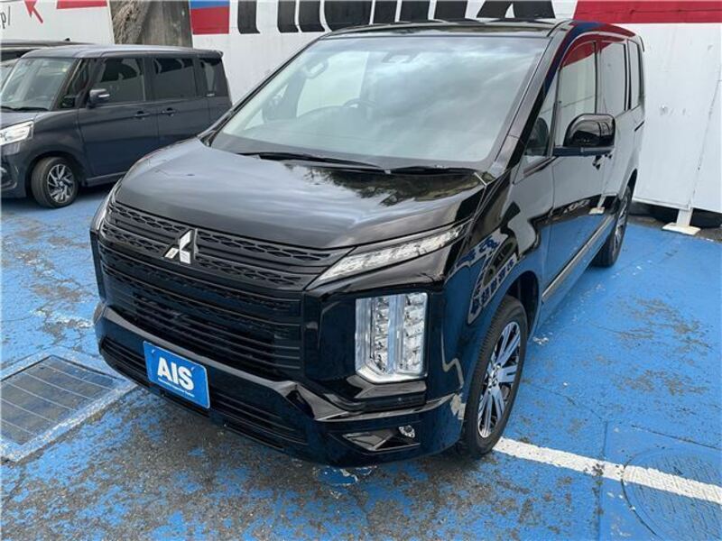 MITSUBISHI　DELICA D5