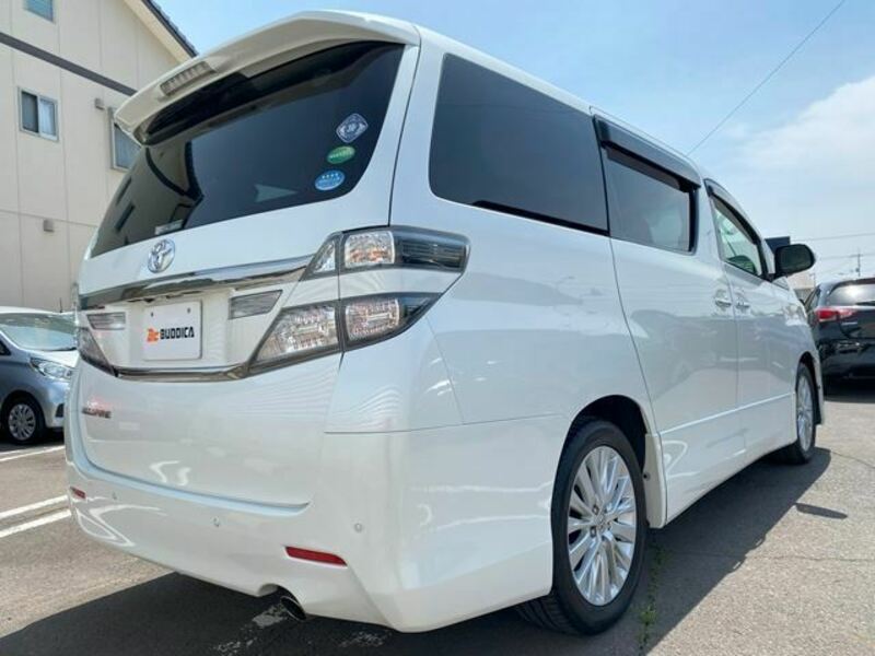 VELLFIRE-1