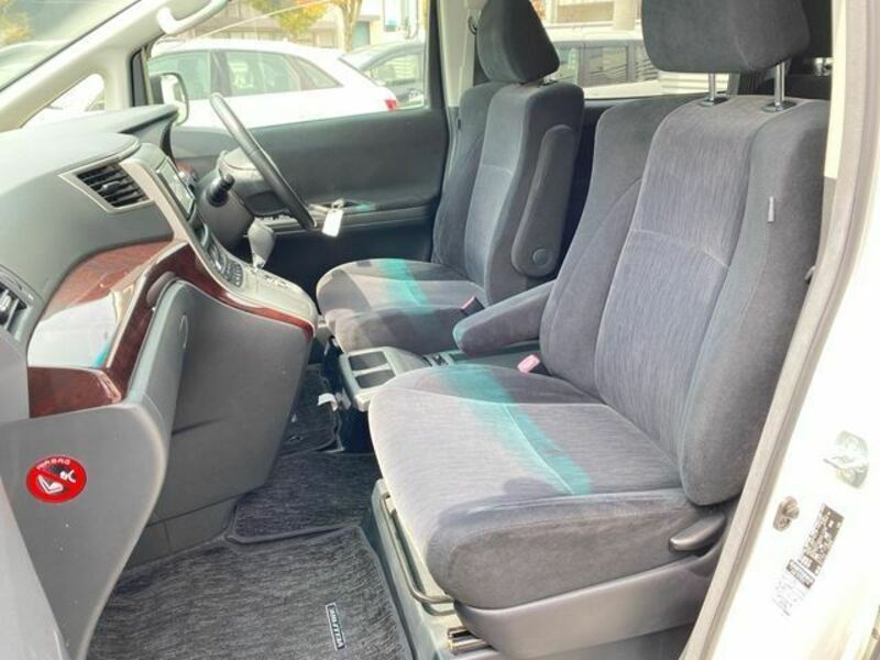 VELLFIRE-18