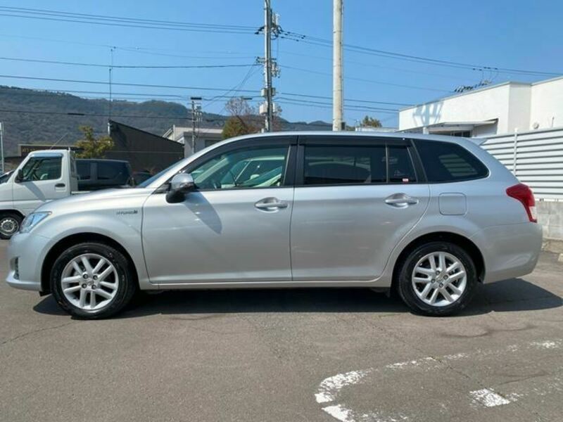 COROLLA FIELDER