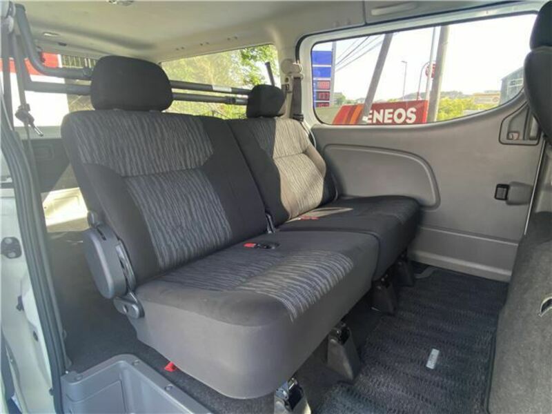 NV350 CARAVAN-21