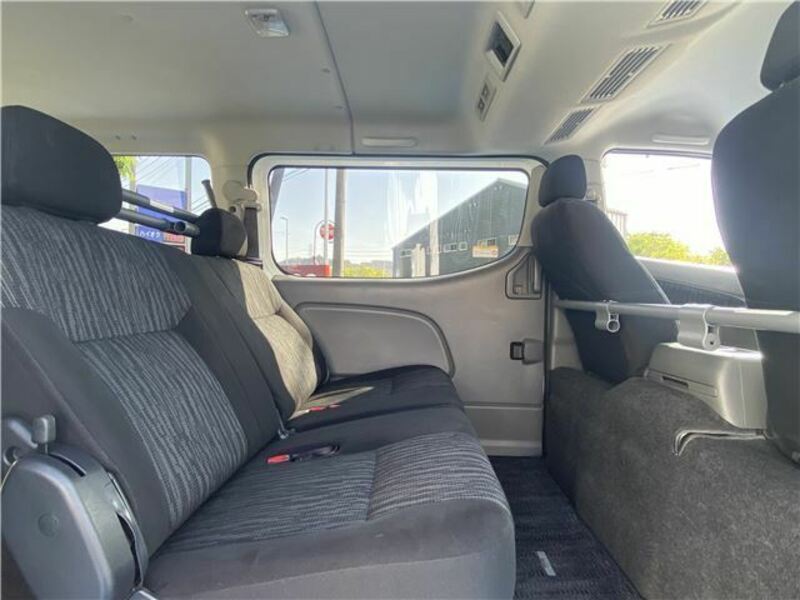 NV350 CARAVAN-22