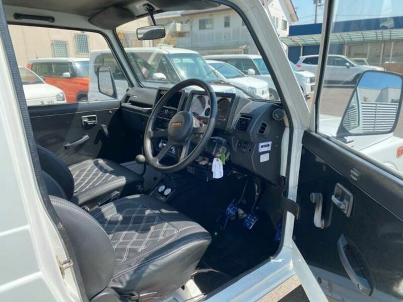 JIMNY-11
