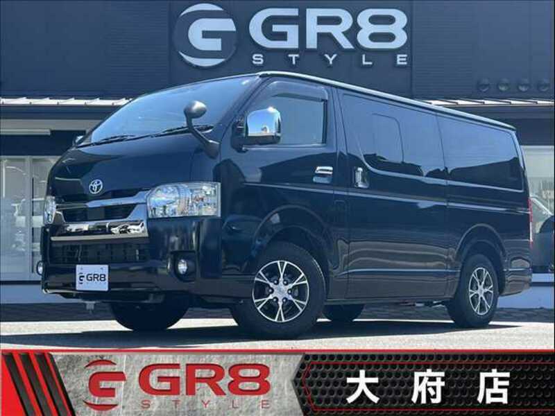 TOYOTA　HIACE VAN