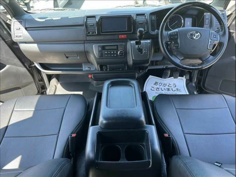 HIACE VAN-3