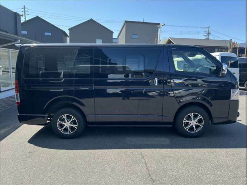 HIACE VAN-12
