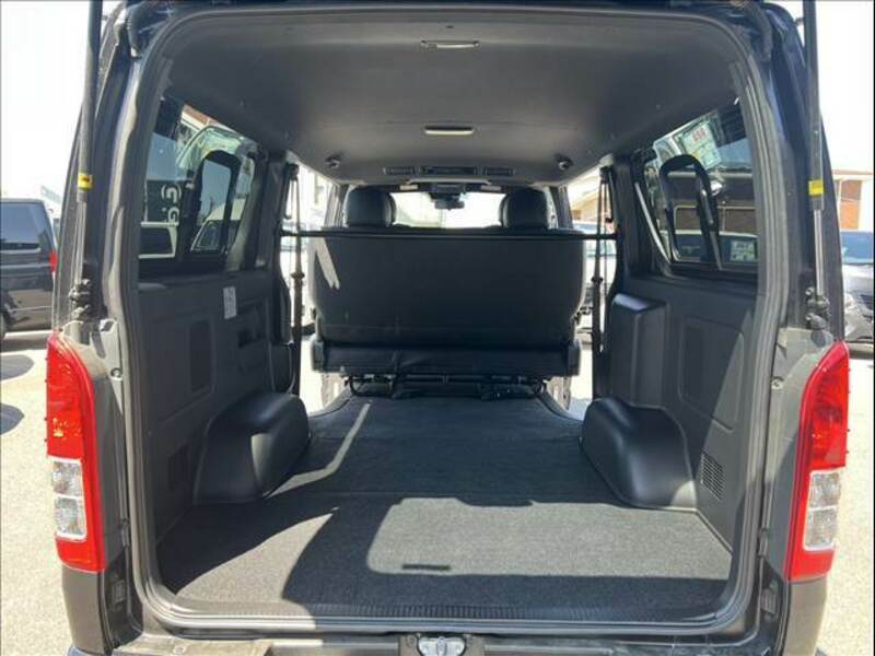 HIACE VAN-19