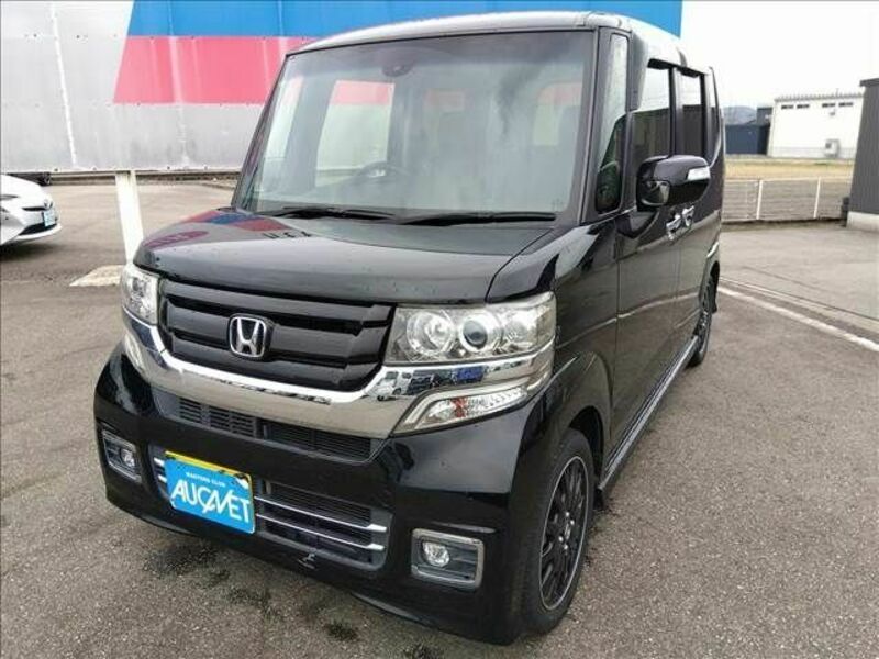 HONDA　N BOX CUSTOM