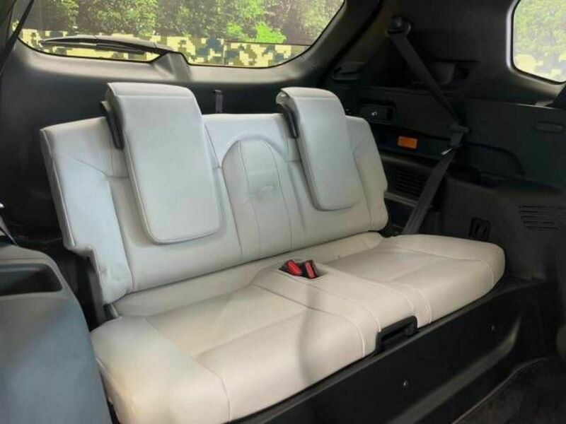 OUTLANDER PHEV-9