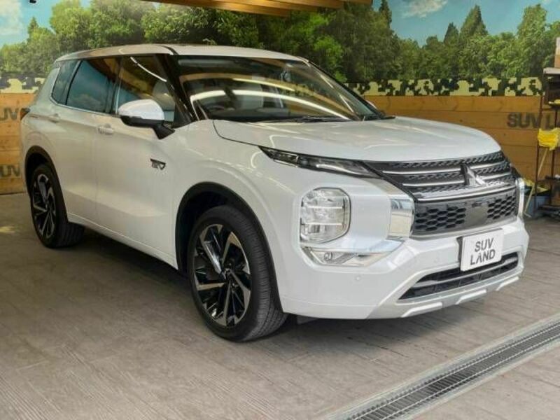 OUTLANDER PHEV-16