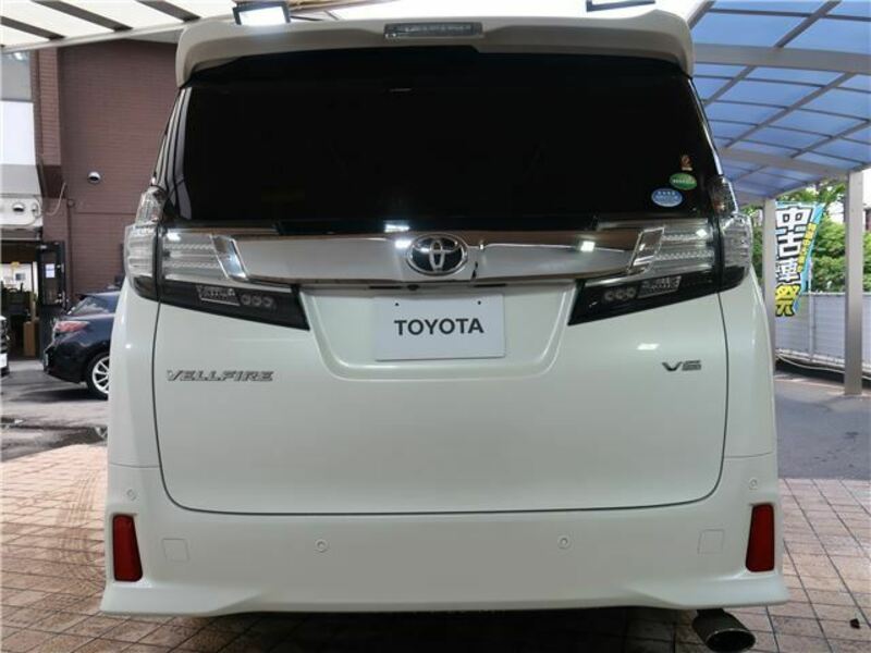 VELLFIRE-10