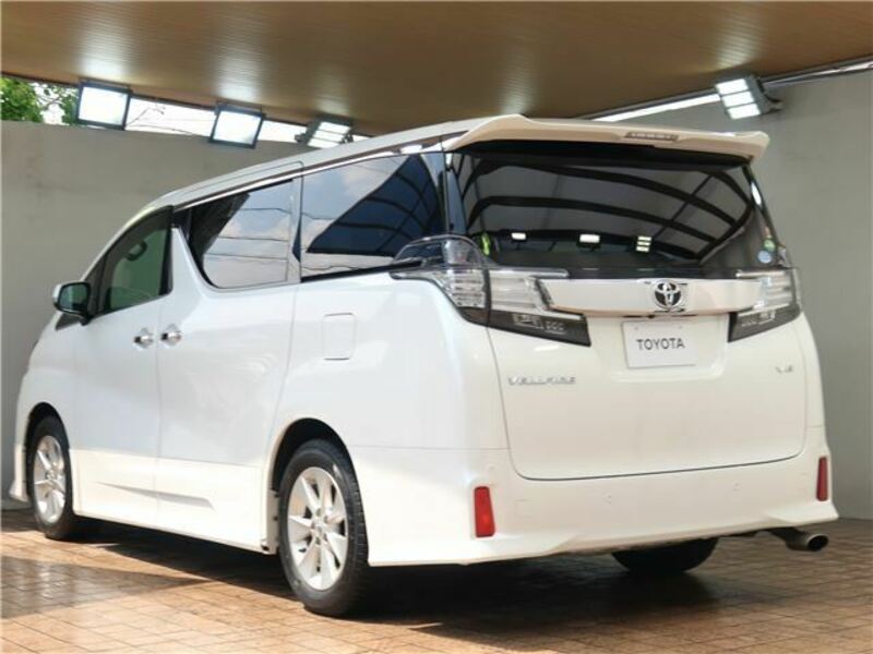 VELLFIRE-11