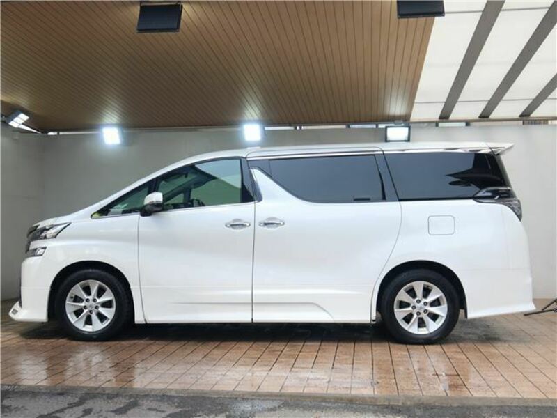 VELLFIRE-14