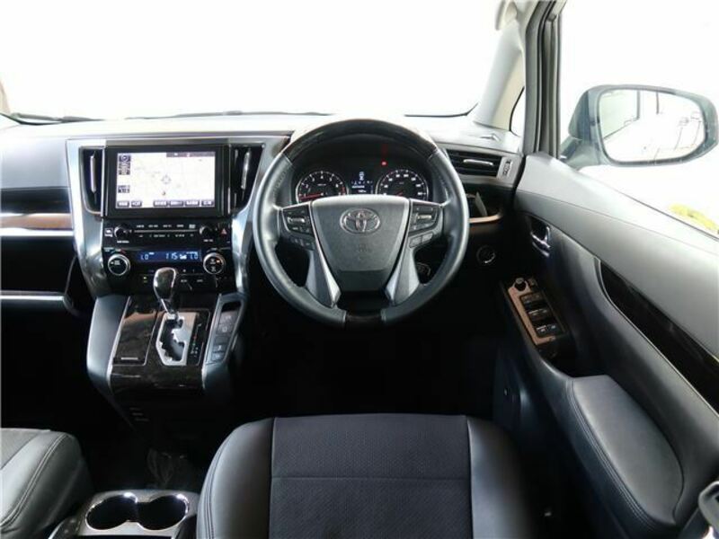 VELLFIRE-17