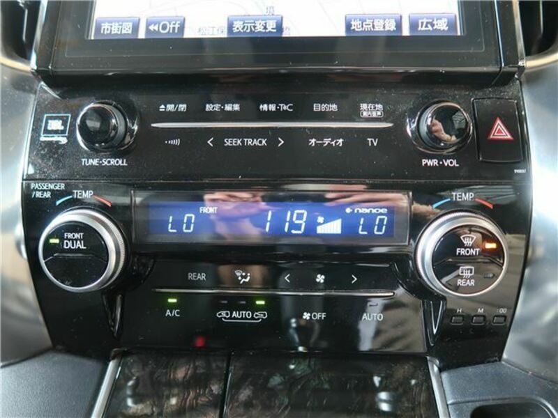 VELLFIRE-27