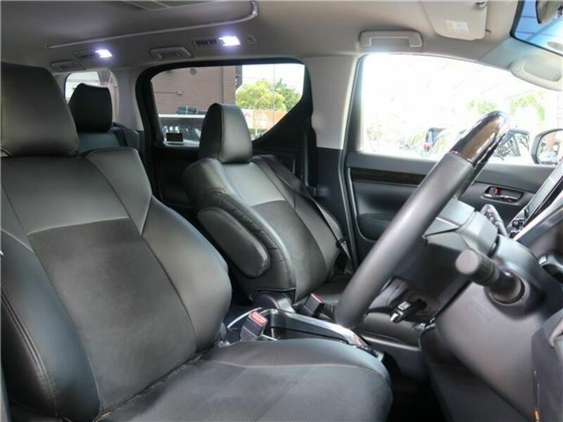 VELLFIRE-35