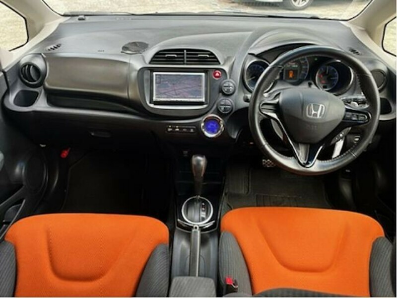 FIT HYBRID-1