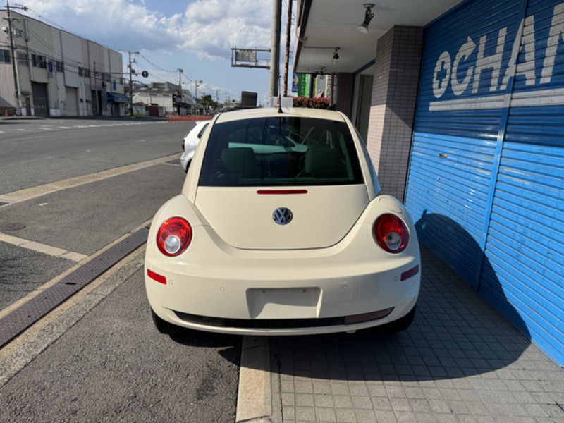 NEW BEETLE
