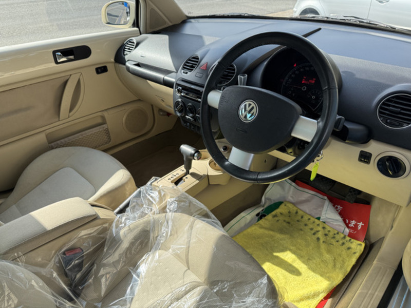 NEW BEETLE