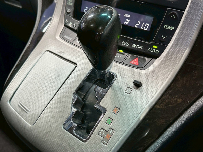 VELLFIRE-10