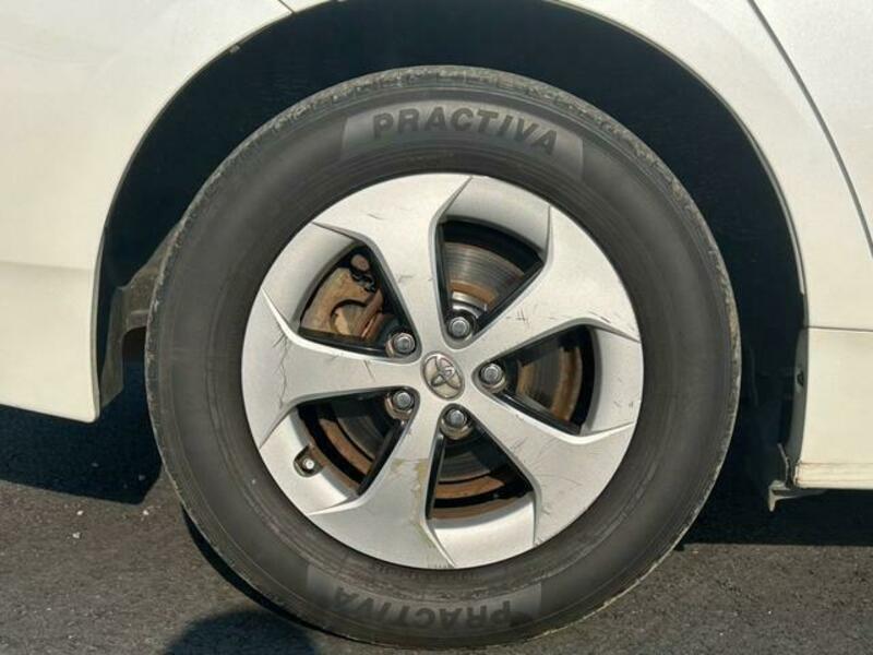 PRIUS-6