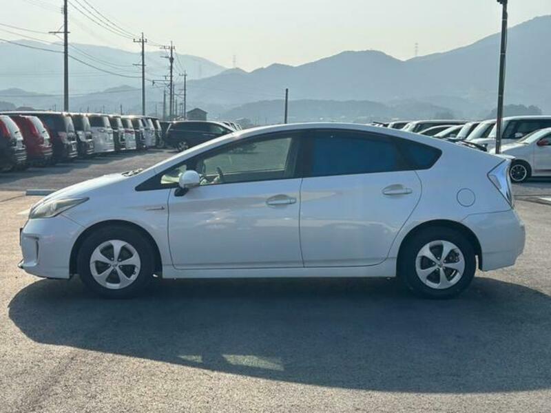 PRIUS-18