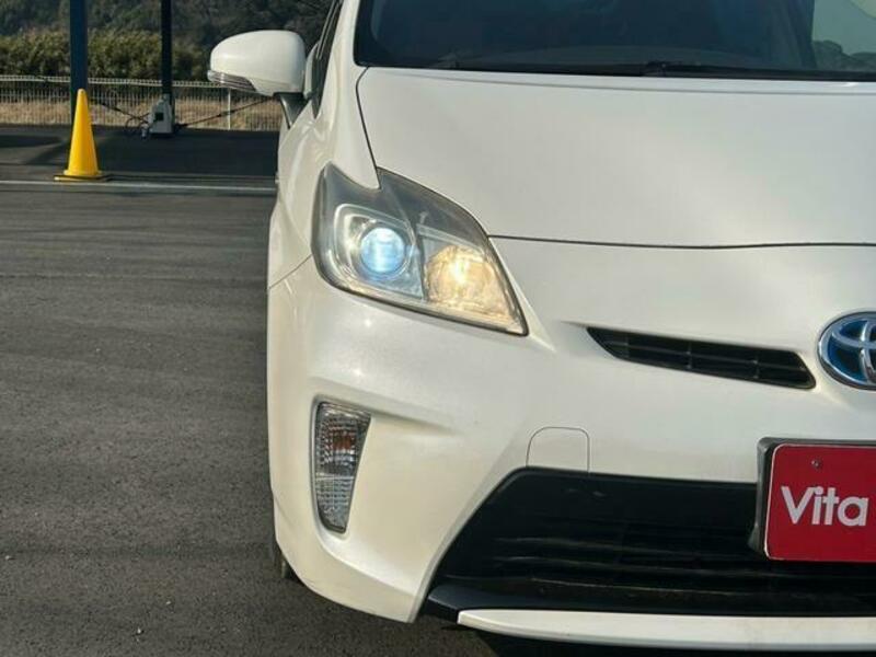 PRIUS-8