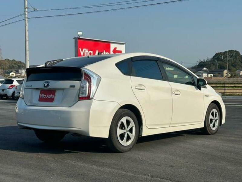 PRIUS-12