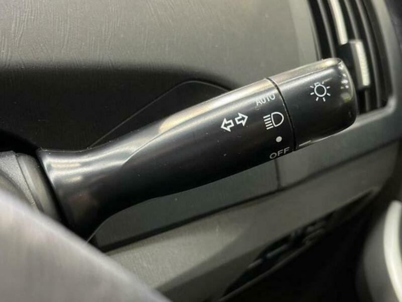 PRIUS-4