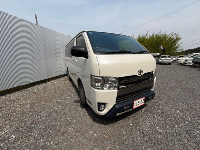 HIACE VAN-7