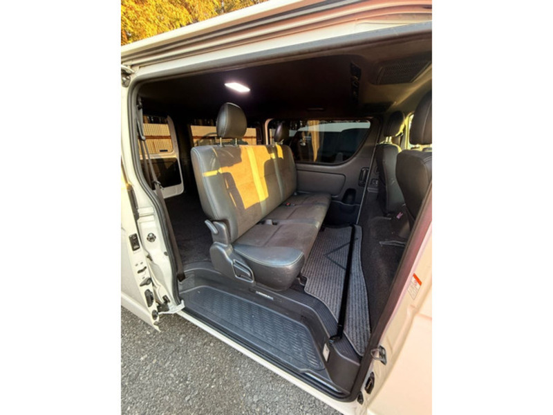 HIACE VAN-16