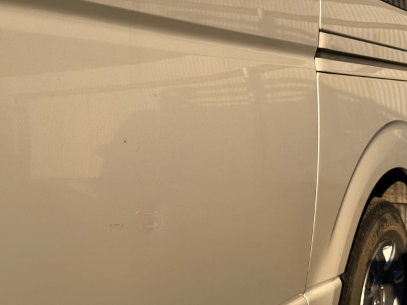 HIACE VAN-11